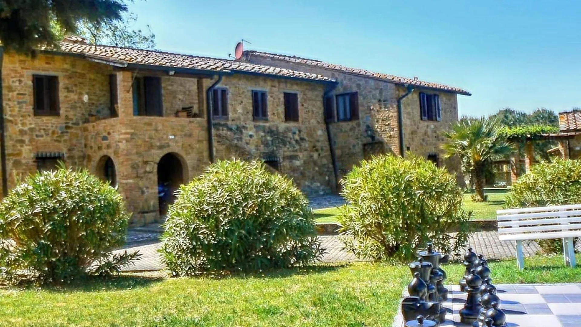 Renovated Barn With Terrace And Shared Pool Lägenhet Montaione 0*,  Italien