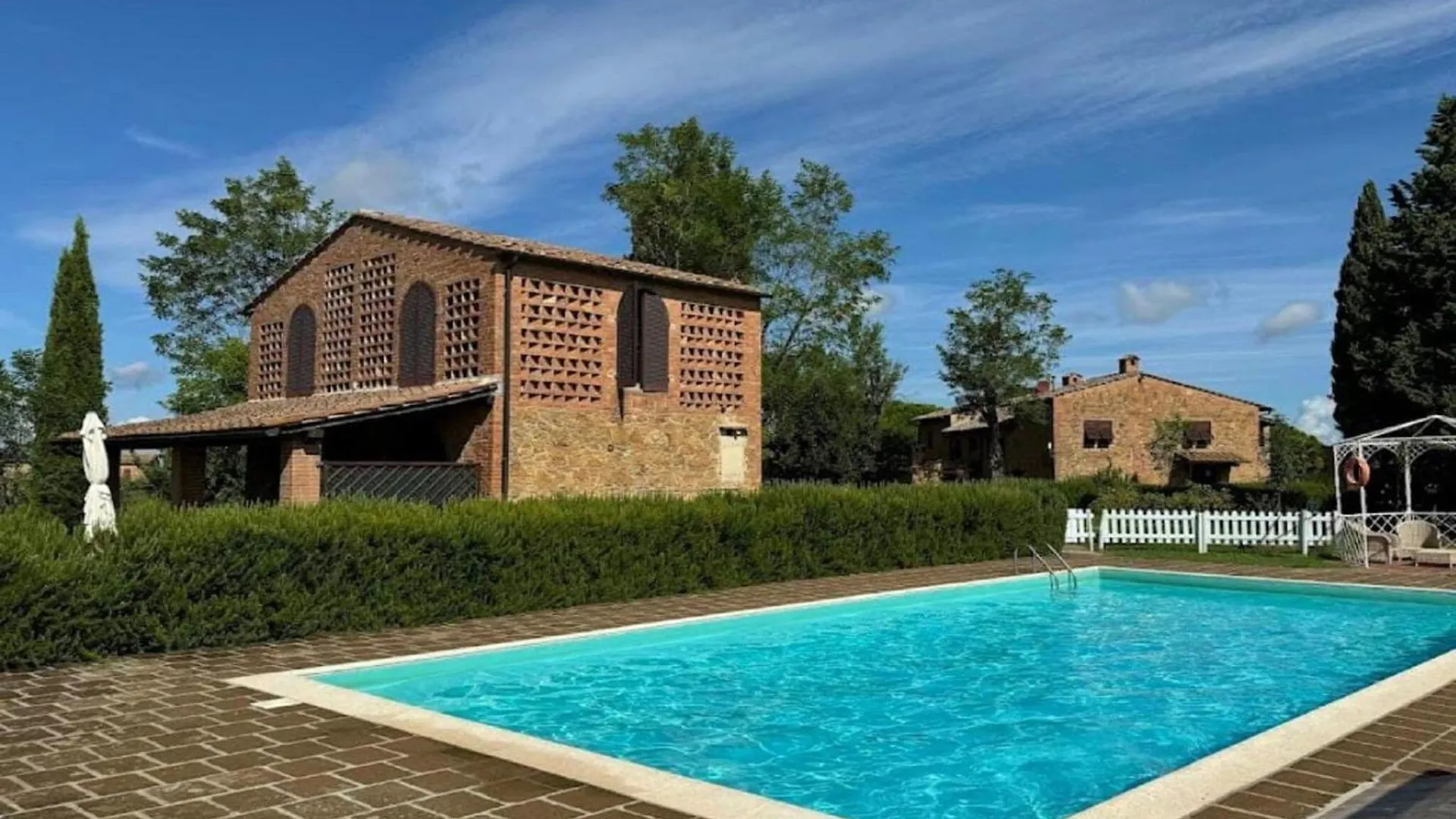 Renovated Barn With Terrace And Shared Pool Lägenhet Montaione